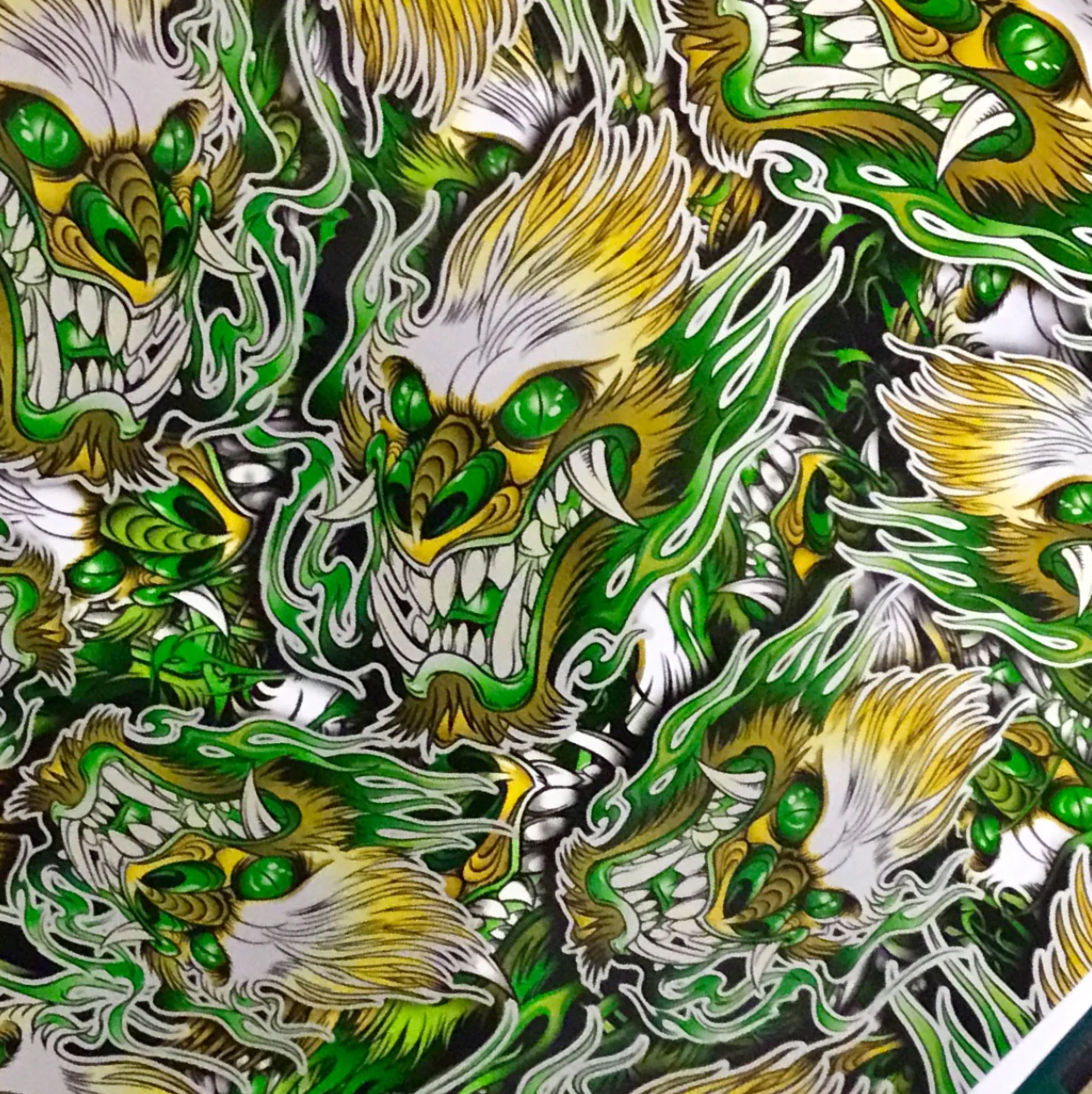 GREEN METALLIC DRAGONS