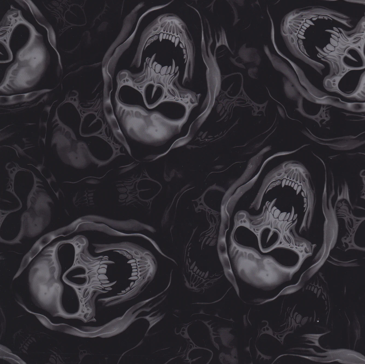 METALLIC HOODED VAMPIRE SKULLS