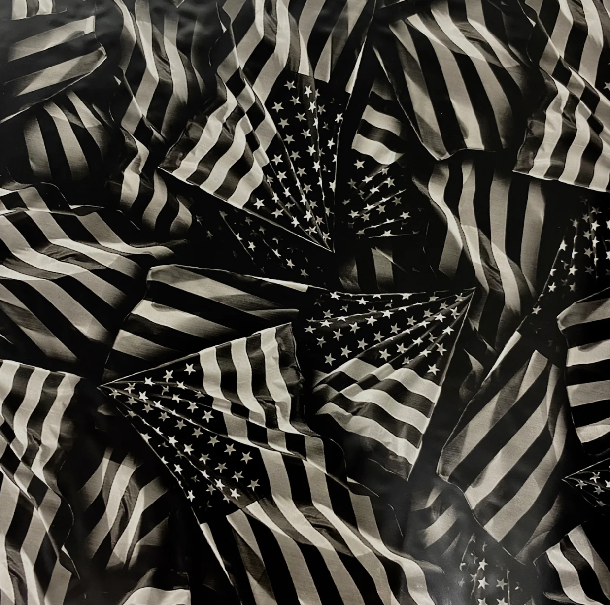 GARRISON GLORY FLAGS BLACK CLEAR